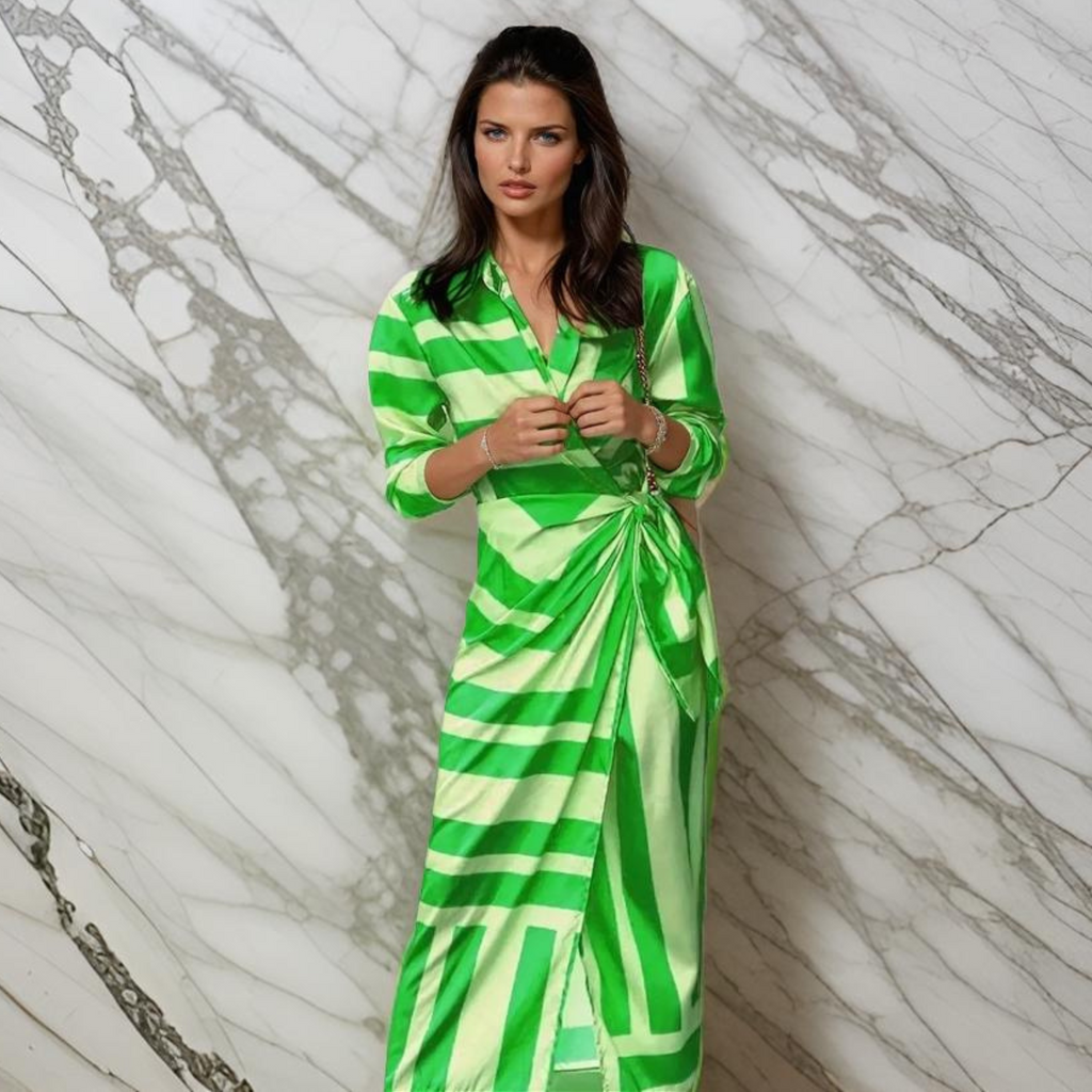AMIRA™ – VESTIDO ENVOLVENTE ESTAMPADO