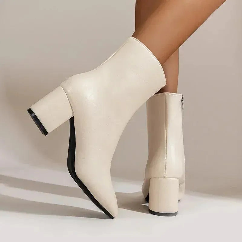 ADELINE™ | BOTAS PUNTIAGUDAS ANTIDESLIZANTES CON CREMALLERA LATERAL