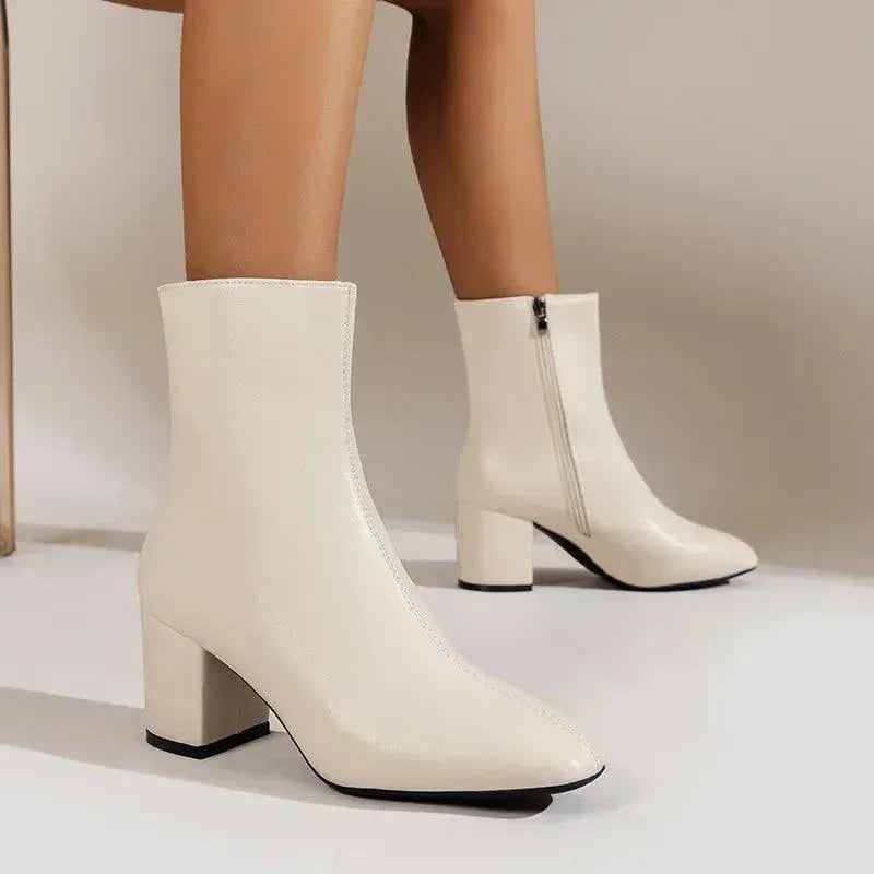 ADELINE™ | BOTAS PUNTIAGUDAS ANTIDESLIZANTES CON CREMALLERA LATERAL