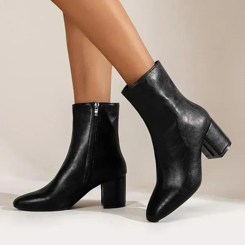 ADELINE™ | BOTAS PUNTIAGUDAS ANTIDESLIZANTES CON CREMALLERA LATERAL