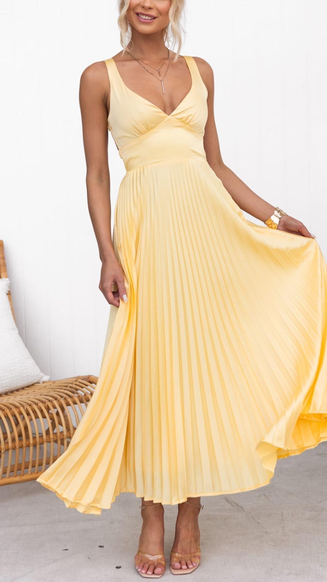 ABY™ – MAXIVESTIDO AMARILLO PLISADO CON ESCOTE EN V