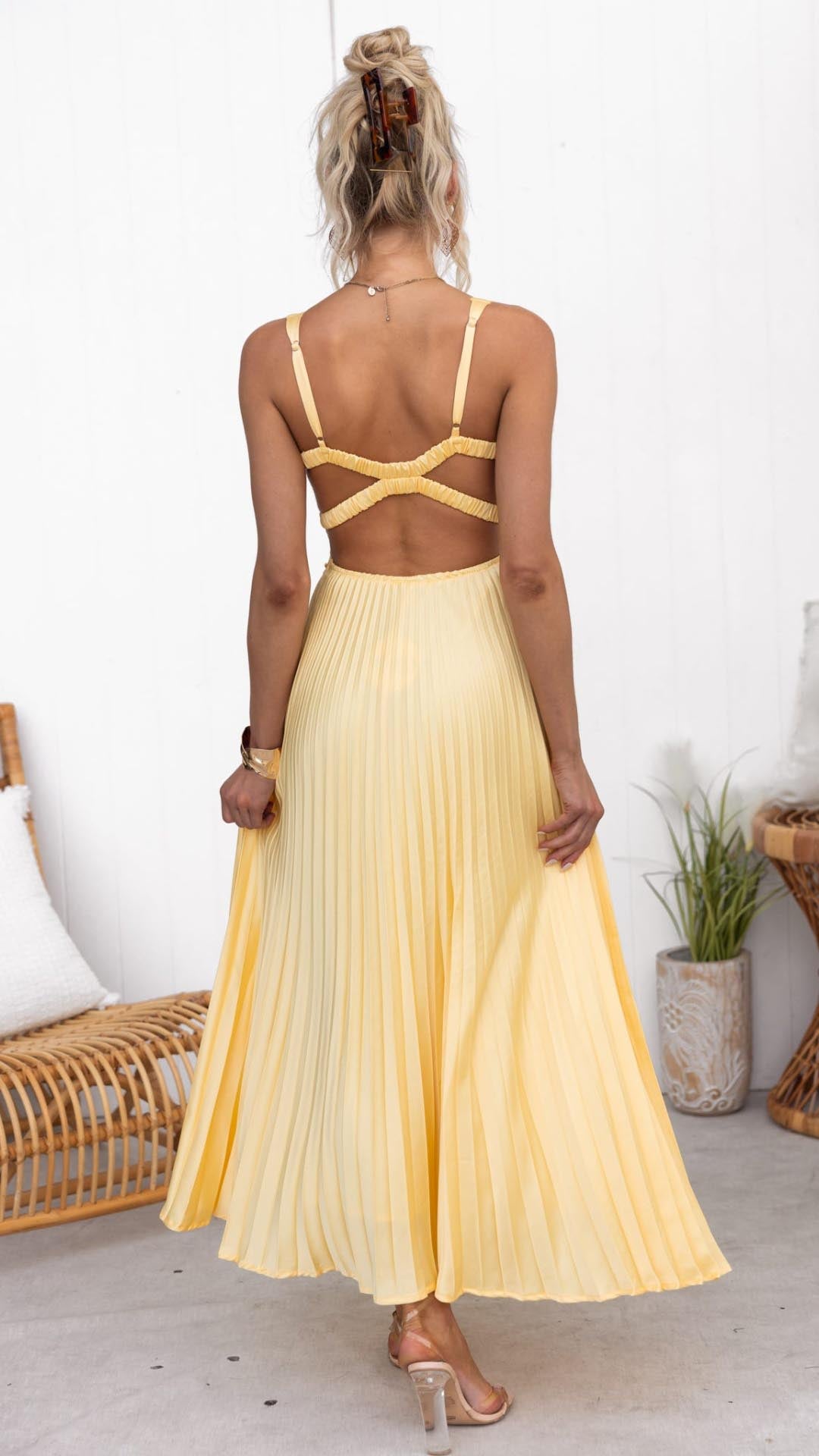 ABY™ – MAXIVESTIDO AMARILLO PLISADO CON ESCOTE EN V