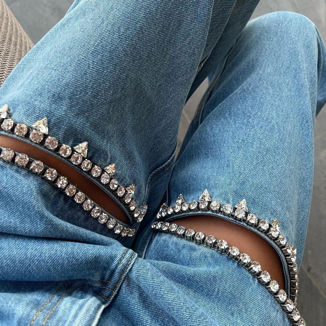 LIRIANA – jeans de tiro alto con cortes estratégicos