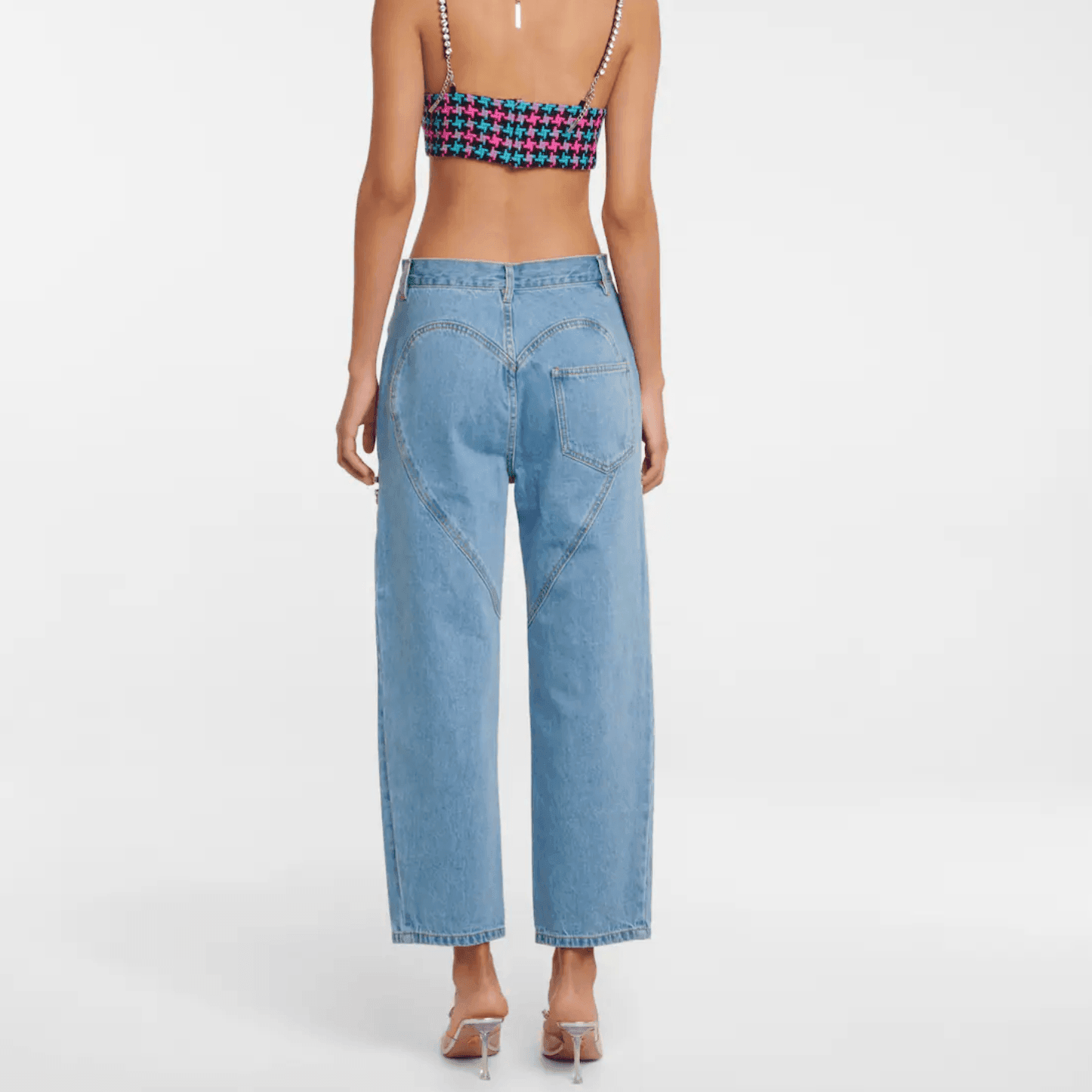 LIRIANA – jeans de tiro alto con cortes estratégicos
